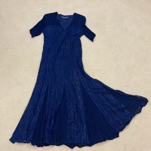 Nostalgia long blue dress